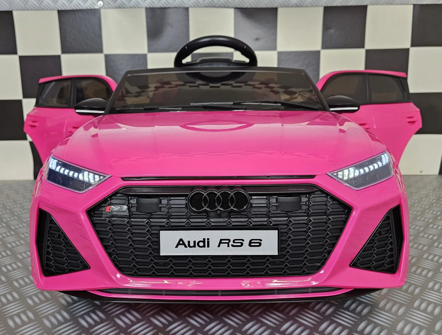 Audi RS6 12v roze Kinderauto – Luxe in Miniatuur, Rijplezier in Groot Formaat